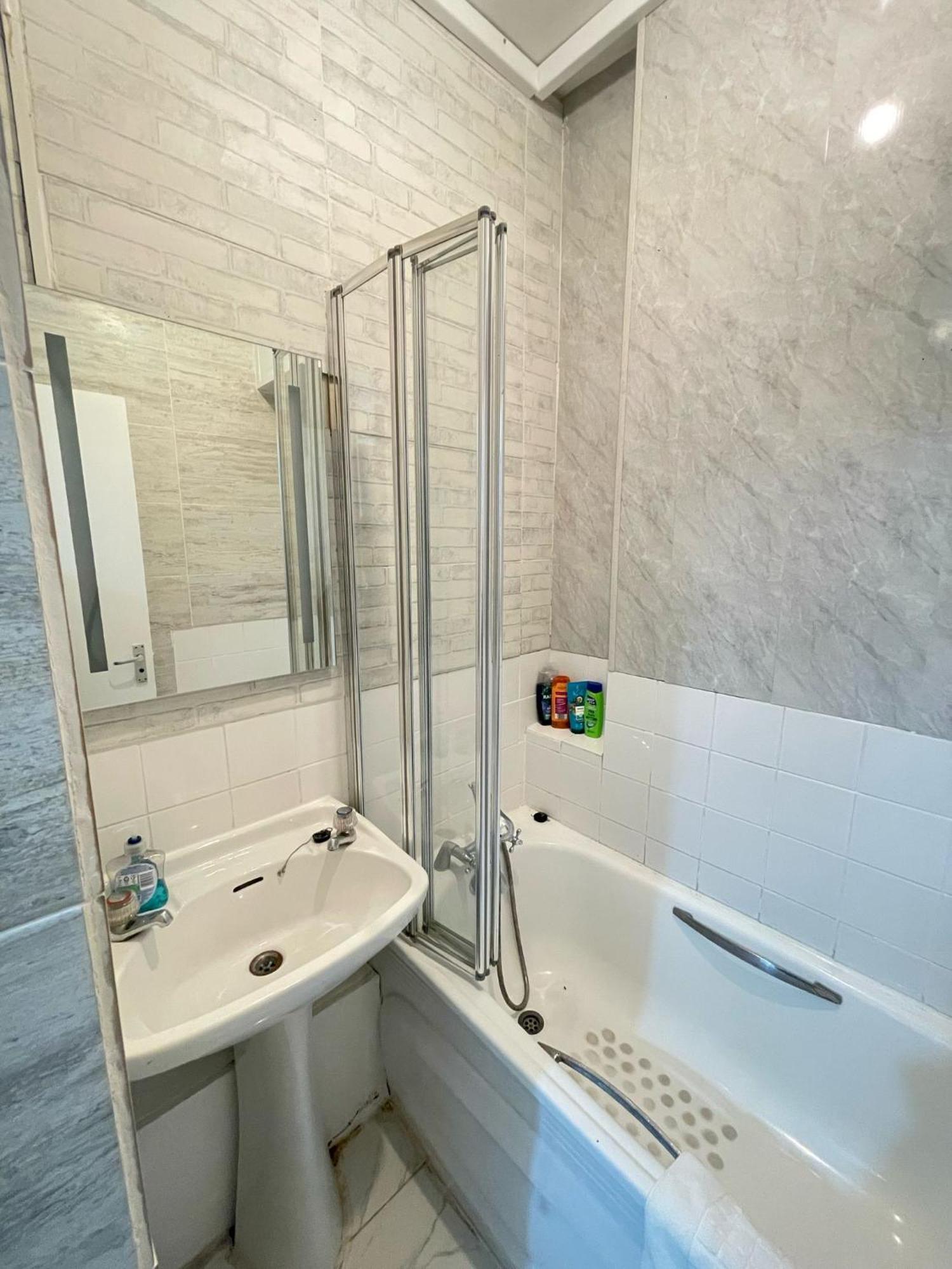Lovely 2 Bed Flat 2 Floor Miles 伦敦 外观 照片